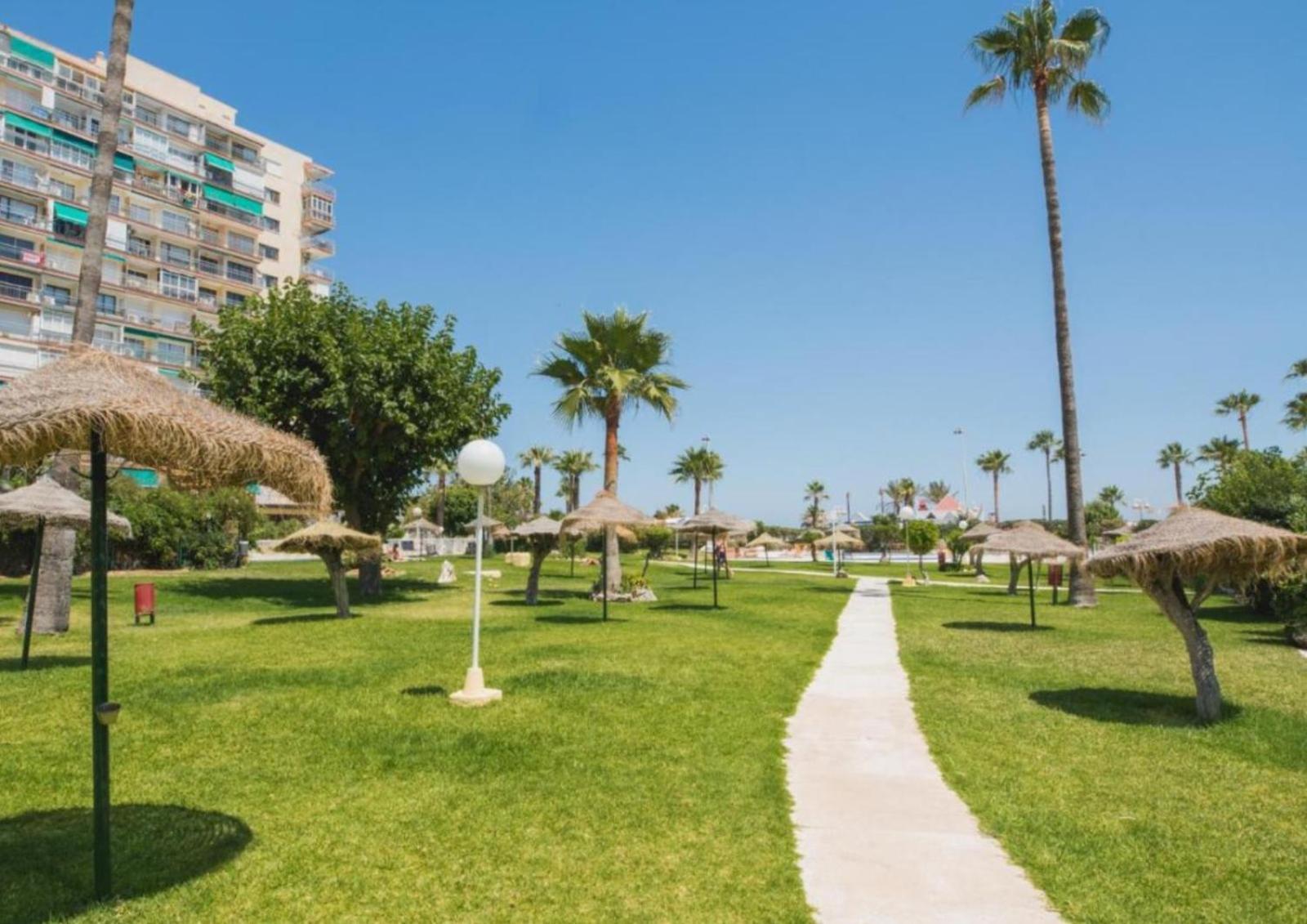 Апартаменты Estudio Recien Reformado En Primera Linea De Playa Бенальмадена Экстерьер фото